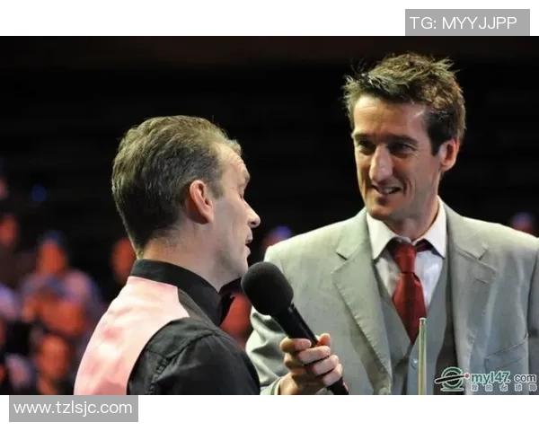 当足球球星回头杀定格瞬间 那一刻的眼神比进球更致命 当足球球星回头杀定格瞬间 那一刻的眼神比进球更致命