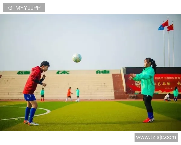 自贡足球球星成长之路与家乡文化助力其在绿茵场上闪耀 自贡足球球星成长之路与家乡文化助力其在绿茵场上闪耀