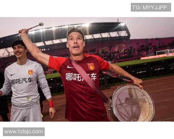 足球巨星精彩对话揭秘球场内外的心声与挑战